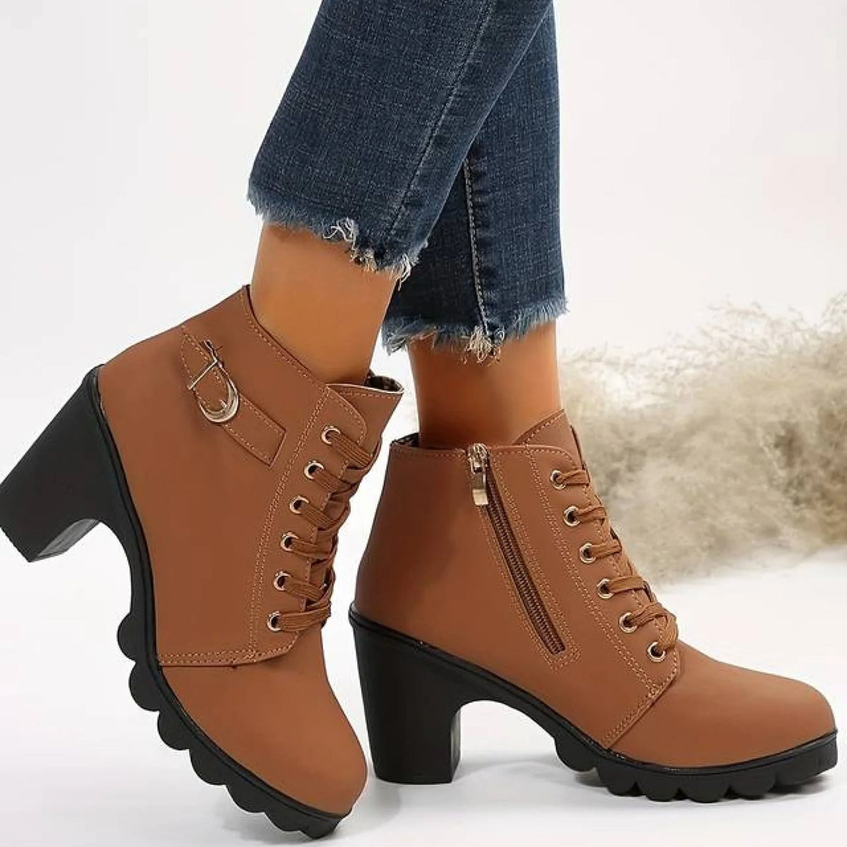 Estelle Bottines Effet Daim À Lacets Boucle Et Talon Carré Femme