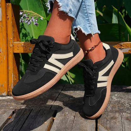 Adèle Baskets Rétro À Lacets Et Bandes Latérales Femme