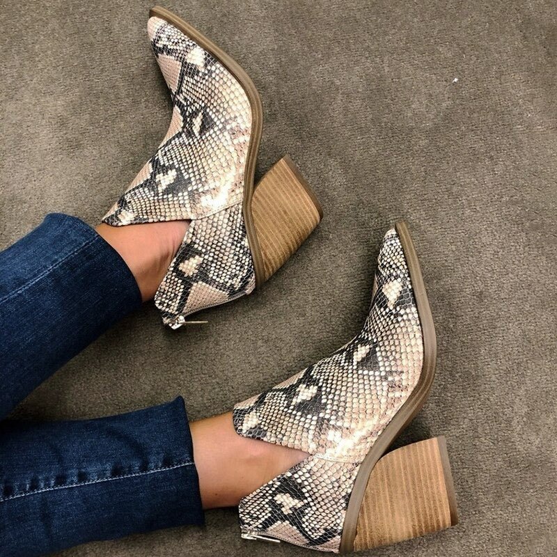 Lise Bottines Échancrées En V À Talon Carré Femme