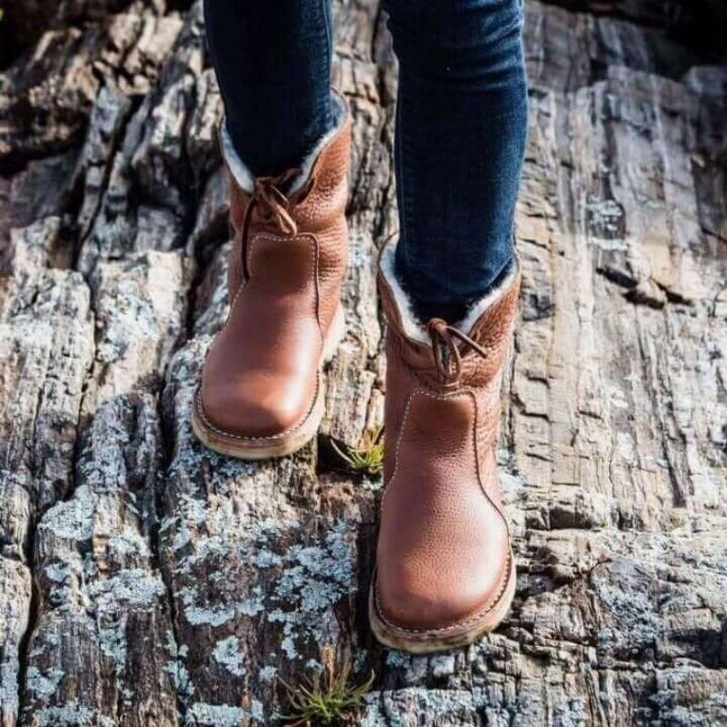 Flavie Bottes Fourrées À Laçage Arrière Et Semelle Crêpe Femme