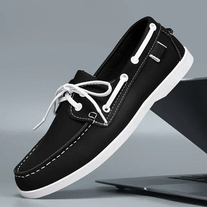 Chaussures bateau Corentin en éco-cuir pour homme, vue de trois quarts