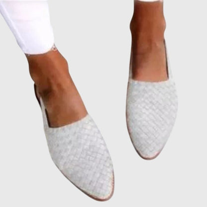 Sandale plate Solène en cuir tressé à la main, coloris blanc